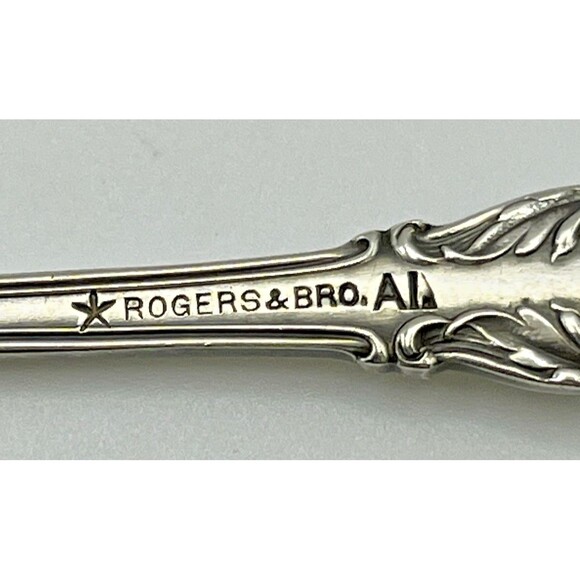 Rogers & Bros CREST Pattern Silverplate Pickle Seafood Cocktail Fork 7" Mfg IS - Picture 4 of 7
